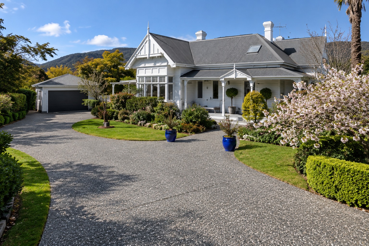 Sweeping exposed aggregate driveway at a heritage villa in Hobart, Tasmania